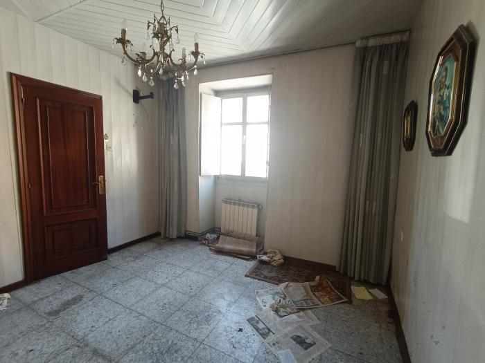 Se vende casa de piedra con vistas al mar en Ribeira