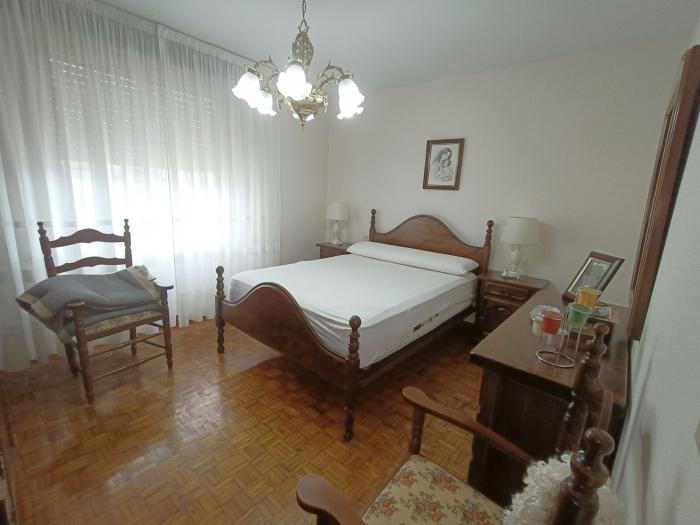 Se vende piso bien situado en Ribeira
