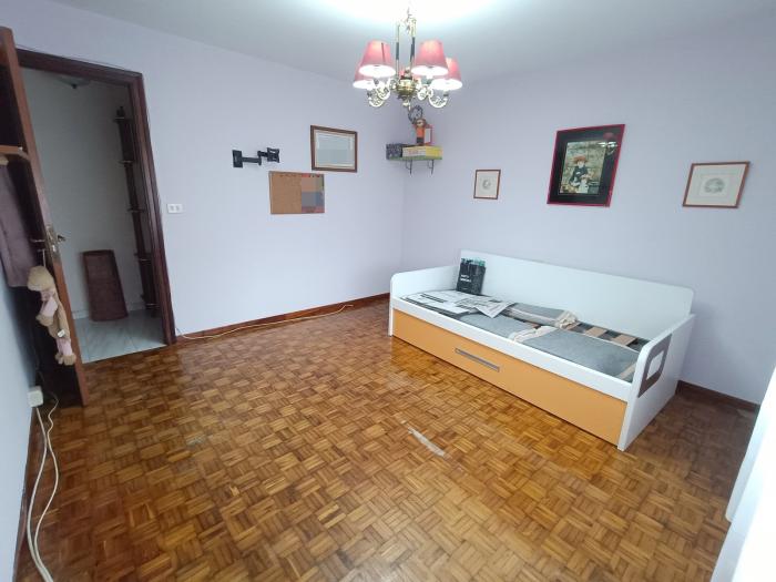 Se vende piso bien situado en Ribeira