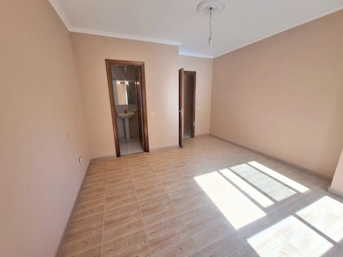 Se vende piso de 3 dormitorios en Ribeira