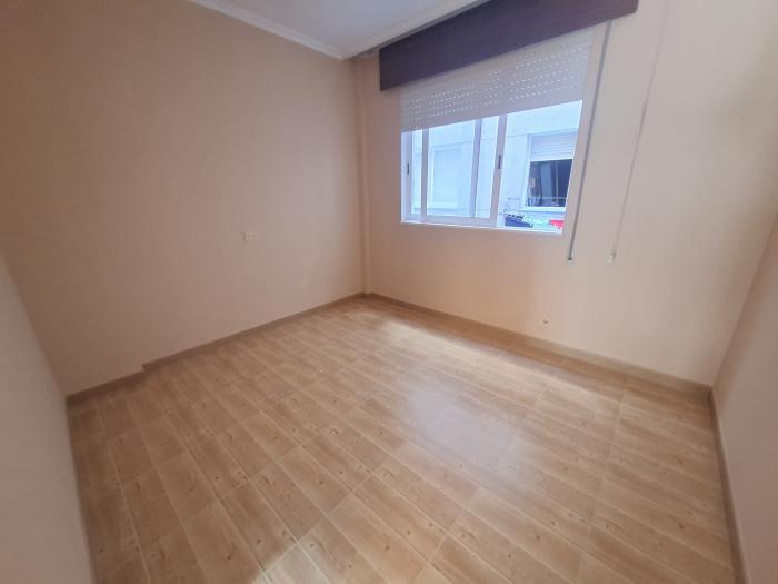 Se vende piso de 3 dormitorios en Ribeira