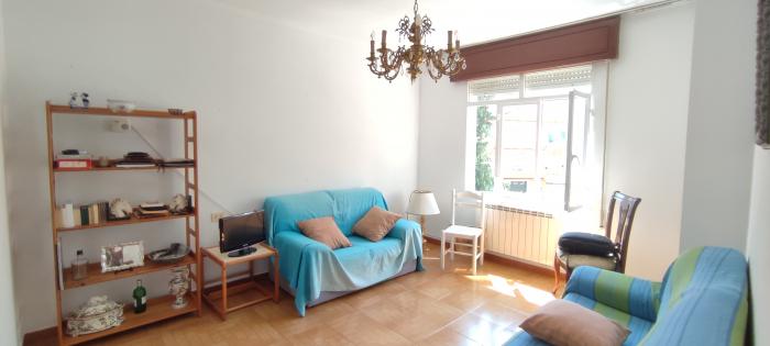Se vende casa con jardín en Ribeira
