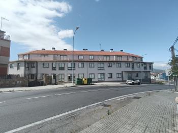 Se vende apartamento con garaje en Ribeira