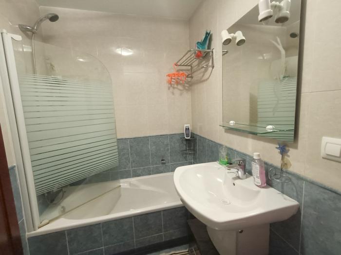 Se vende apartamento con garaje en Ribeira