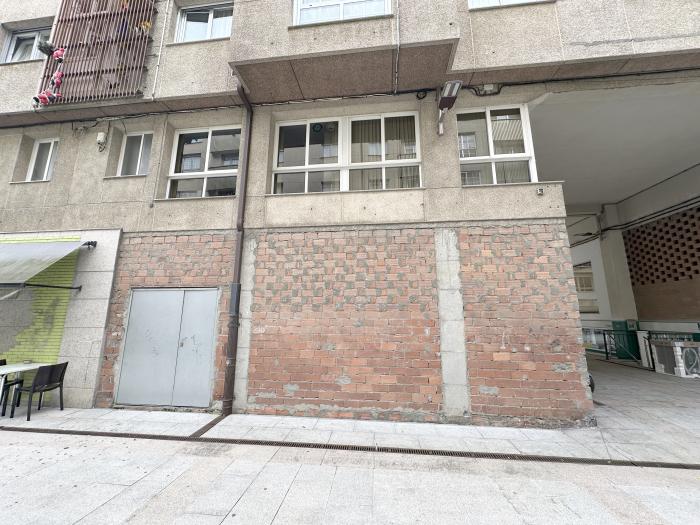 Se vende entreplanta en el centro de Ribeira