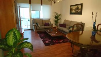 Se vende piso  en pleno centro de Ribeira