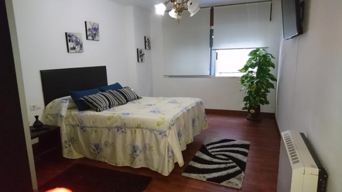 Se vende piso  en pleno centro de Ribeira