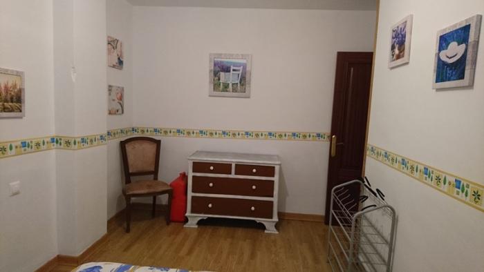 Se vende piso  en pleno centro de Ribeira