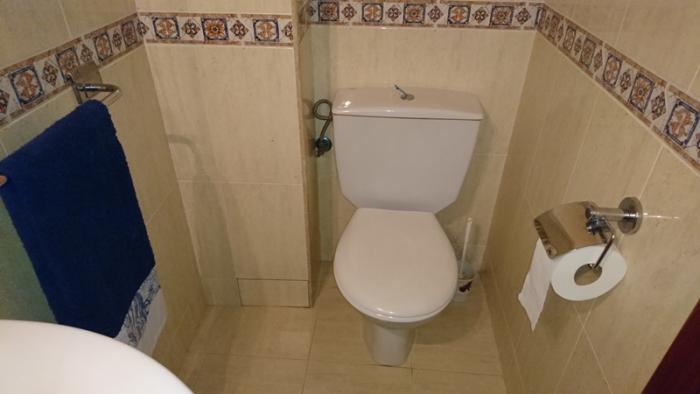 Se vende piso  en pleno centro de Ribeira