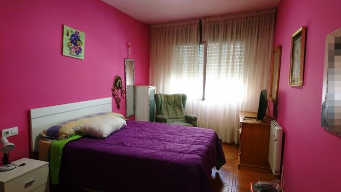 Se vende tríplex en el centro de Ribeira