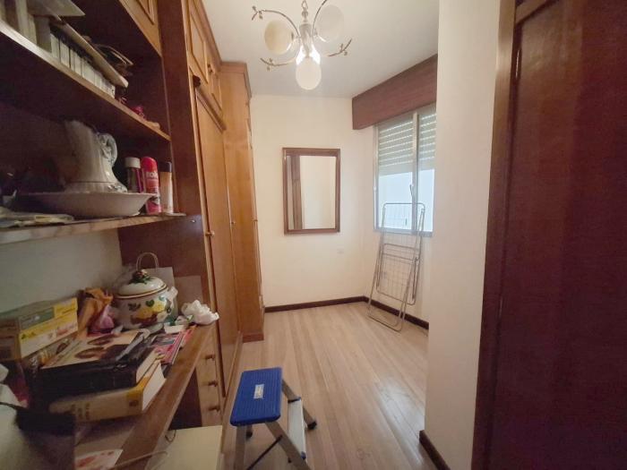 Se vende piso en la zona del Malecón, Ribeira 