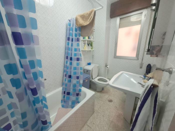 Se vende piso en la zona del Malecón, Ribeira 