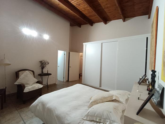 Se vende casa con jardín en Aguiño