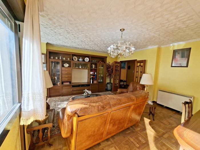 Se vende piso en el centro de Ribeira