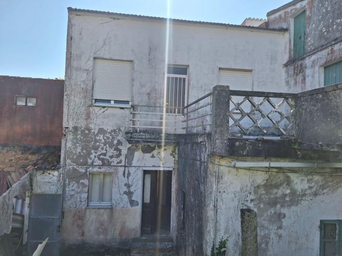 Se vende casa para reformar en Palmeira 
