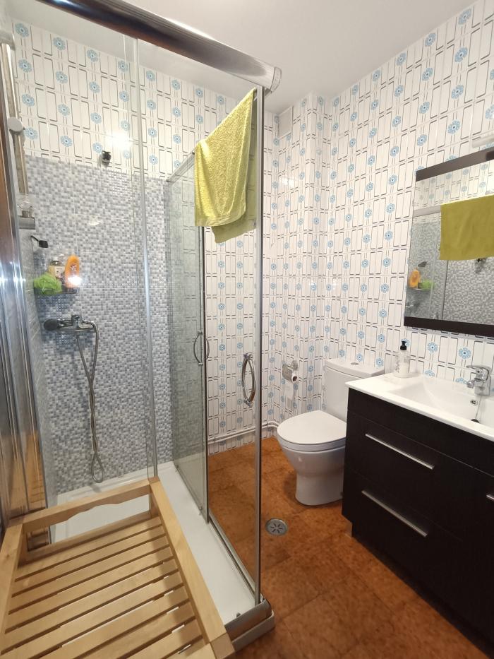 Se vende piso de tres dormitorios en el centro de Ribeira