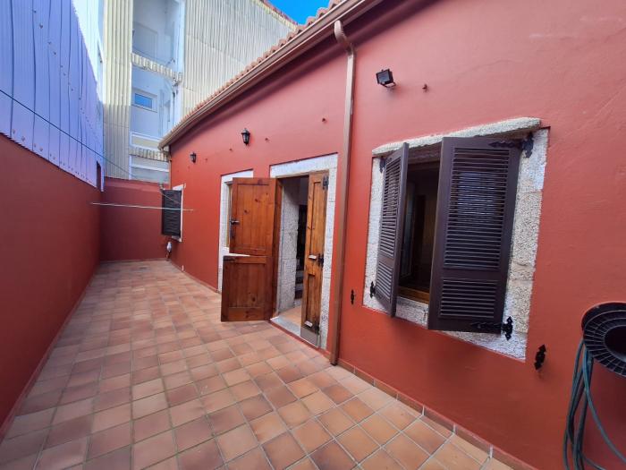 Se vende casa de piedra totalmente restaurada en Ribeira