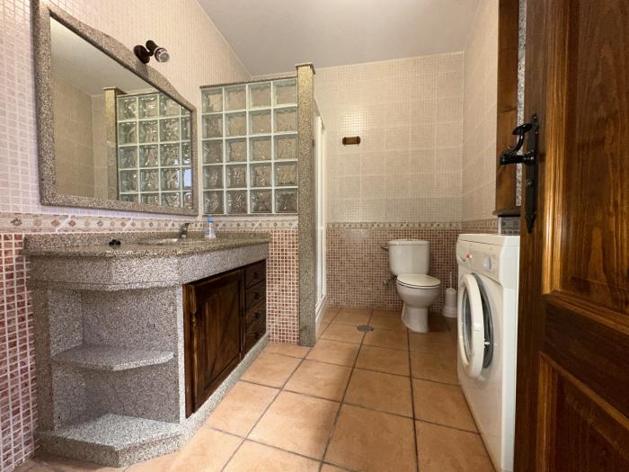 Se vende casa de piedra totalmente restaurada en Ribeira
