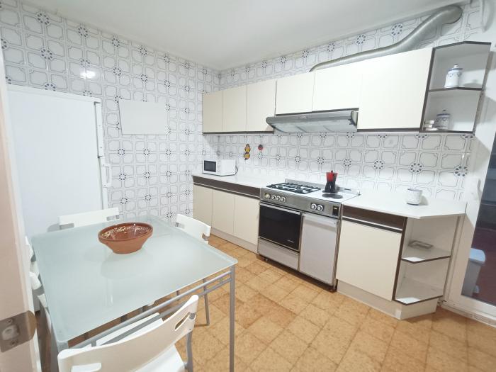 Se vende piso de tres dormitorios en el centro de Ribeira